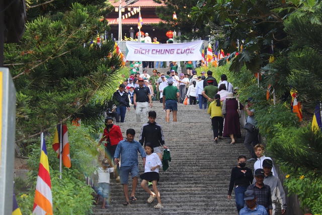 Giải leo núi Tà Kóu 2026: Khám phá thảm thực vật trăm năm ở chùa Tà Kóu - Ảnh 9. Giải leo núi Tà Kóu 2026: Khám phá thảm thực vật trăm năm ở chùa Tà Kóu - Ảnh 9.