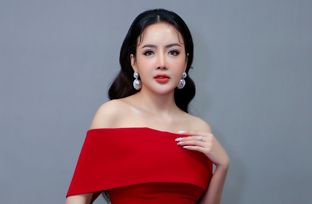 Ca sĩ bolero xinh như hoa hậu, tiết lộ lời dạy của Ngọc Sơn khi l&agrave;m nghề- Ảnh 1.