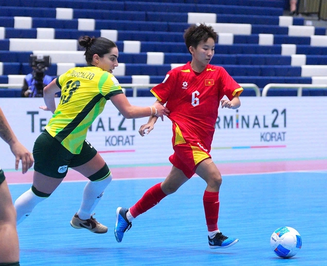 Lịch thi đấu futsal nữ Việt Nam h&ocirc;m nay: B&agrave;i học nghiệt ng&atilde; sau trận thua &Uacute;c, phải thắng Philippines- Ảnh 1.