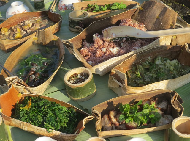 Ẩm thực Ca Dong: C&aacute; ni&ecirc;n ruột đắng v&agrave; l&aacute; m&igrave; x&agrave;o hoa đu đủ g&acirc;y ngỡ ng&agrave;ng - Ảnh 3.