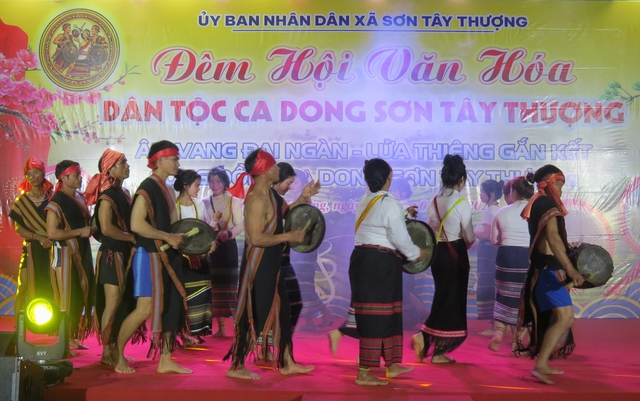 Ẩm thực Ca Dong: C&aacute; ni&ecirc;n ruột đắng v&agrave; l&aacute; m&igrave; x&agrave;o hoa đu đủ g&acirc;y ngỡ ng&agrave;ng - Ảnh 8.