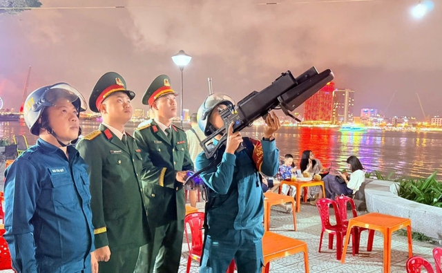 Drone 'đại n&aacute;o' s&acirc;n bay Đ&agrave; Nẵng: Nghi vấn quay clip quảng b&aacute; bất động sản?- Ảnh 1.