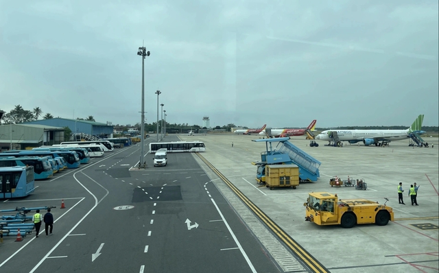 Drone 'đại n&aacute;o' s&acirc;n bay Đ&agrave; Nẵng: Nghi vấn quay clip quảng b&aacute; bất động sản?- Ảnh 7.