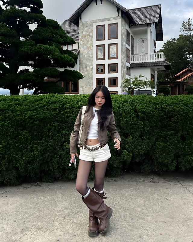 Chuyến du lịch đầu năm thêm sành điệu với quần tất mỏng - Ảnh 7.