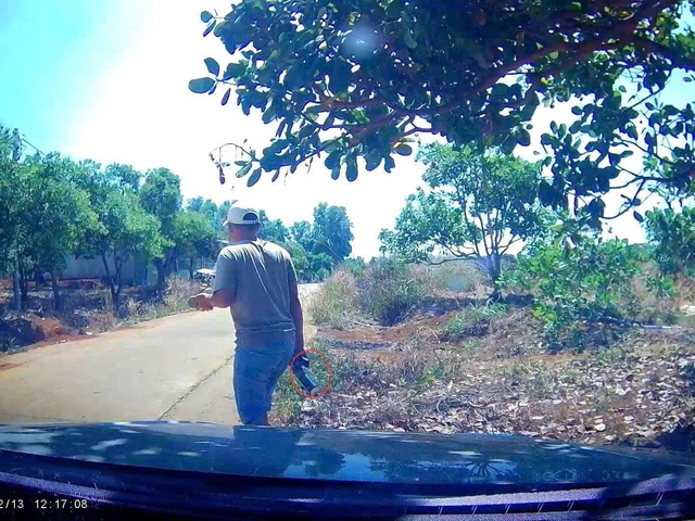 Đồng Nai: Truy bắt nhóm người mang súng, bình xịt hơi cay đi đòi nợ - Ảnh 2.