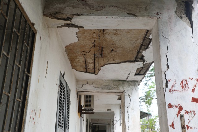 Sống bất an trong những khu chung cư cũ- Ảnh 2.