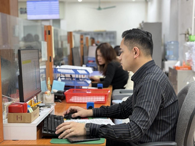 Có kịp tăng lương cơ sở, lương hưu trong tháng 3?- Ảnh 1. Có kịp tăng lương cơ sở, lương hưu trong tháng 3?- Ảnh 1.