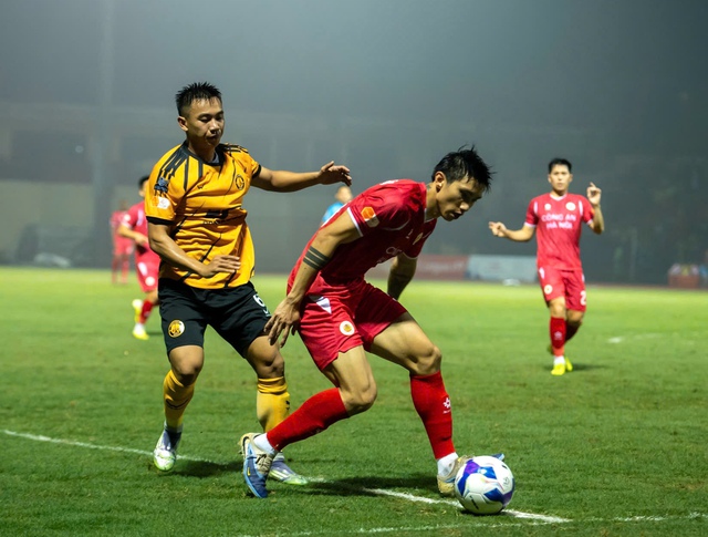 Văn Hậu tỏa s&aacute;ng, đội tuyển Việt Nam sẽ sở hữu h&agrave;ng thủ trong mơ- Ảnh 2.