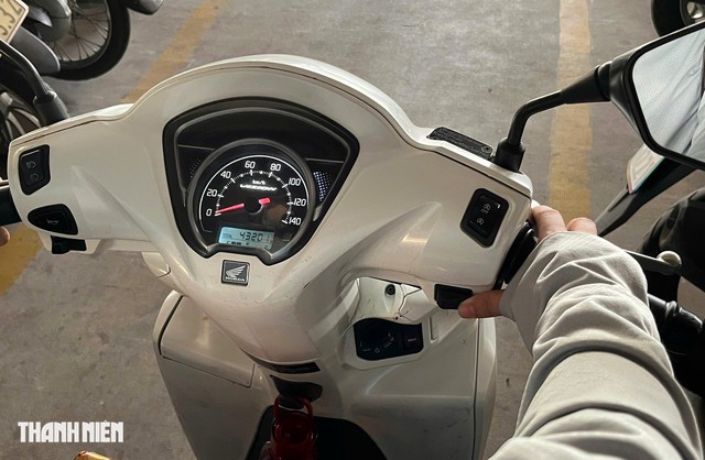 Đề không nổ: 'Bệnh' chung của xe máy sau kỳ nghỉ Tết, làm sao khắc phục? - Ảnh 2.