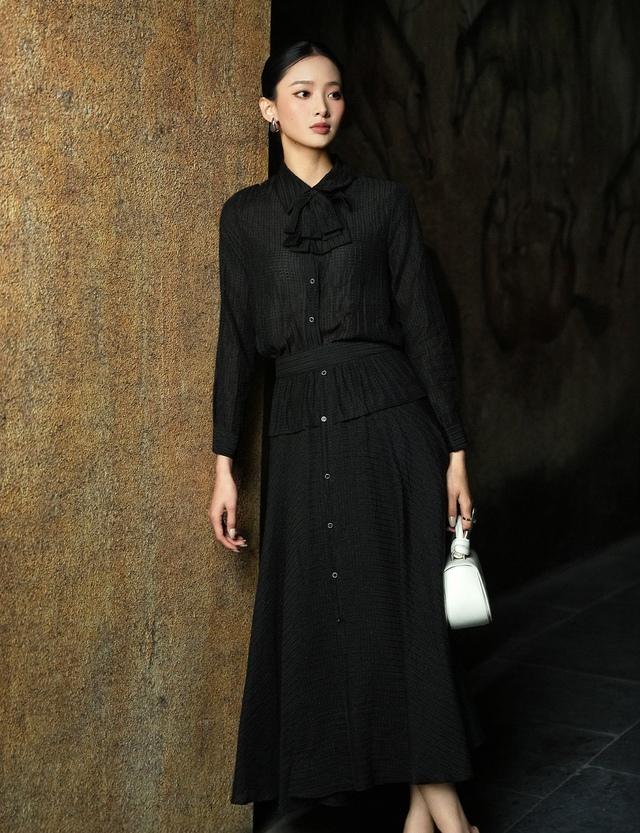 Diện mạo mùa xuân tươi sáng từ chân váy dáng dài- Ảnh 7. Diện mạo mùa xuân tươi sáng từ chân váy dáng dài- Ảnh 7.