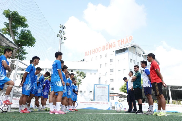 Trường ĐH Đồng Th&aacute;p: Đội b&oacute;ng &lsquo;chưa từng thủng lưới&rsquo; sẵn s&agrave;ng chinh phục VCK TNSV THACO cup 2026- Ảnh 2.