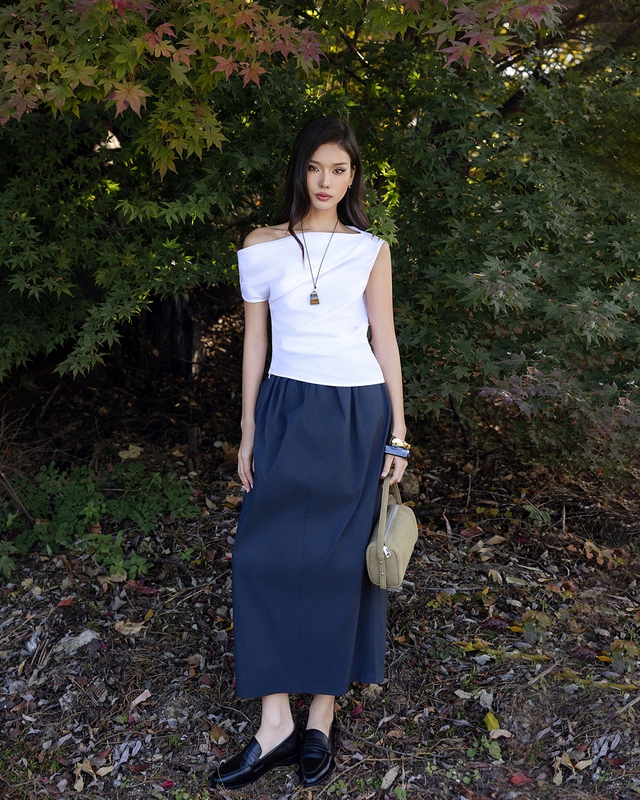 Diện mạo mùa xuân tươi sáng từ chân váy dáng dài- Ảnh 5. Diện mạo mùa xuân tươi sáng từ chân váy dáng dài- Ảnh 5.