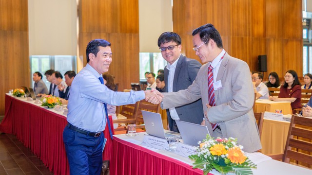 Hơn 60 chuy&ecirc;n gia quốc tế b&agrave;n c&aacute;ch lập mạng lưới k&iacute;nh hiển vi cho Việt Nam - Ảnh 3.