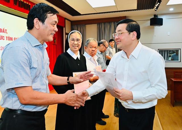 &Ocirc;ng Nguyễn To&agrave;n Thắng: Tập trung gỡ vướng để cấp sổ hồng cho người mua nh&agrave; - Ảnh 2.