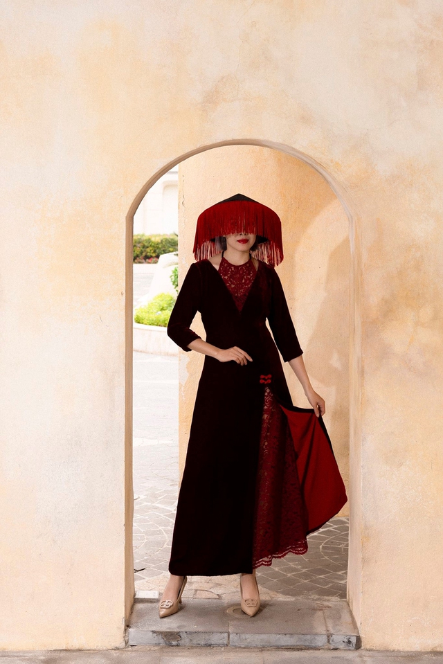 Thương hiệu thời trang Việt mắc kẹt ở 'vùng giữa'- Ảnh 1. Thương hiệu thời trang Việt mắc kẹt ở 'vùng giữa'- Ảnh 1.