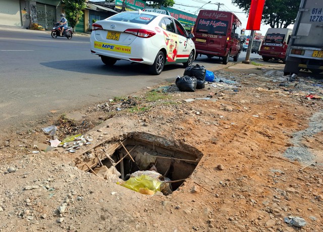 Hố ga nguy hiểm- Ảnh 1.