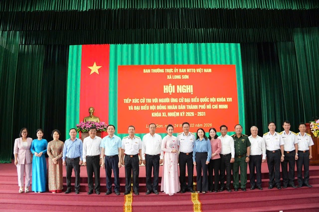 Ứng cử vi&ecirc;n đại biểu Quốc hội tiếp x&uacute;c cử tri TP.Vũng T&agrave;u cũ n&oacute;i g&igrave;? - Ảnh 3.