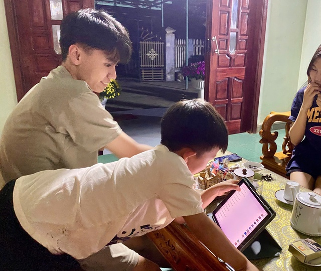 Sau tết, v&igrave; sao c&oacute; những người trẻ vẫn chưa trở lại th&agrave;nh phố l&agrave;m việc? - Ảnh 2.