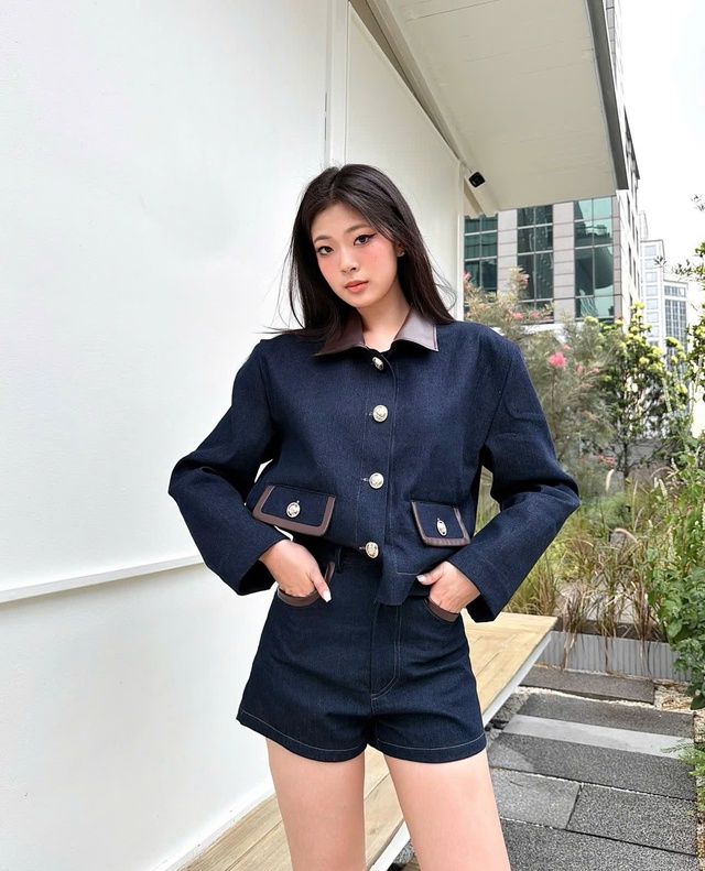 Thời trang denim và những cách mặc không bao giờ cũ- Ảnh 8. Thời trang denim và những cách mặc không bao giờ cũ- Ảnh 8.