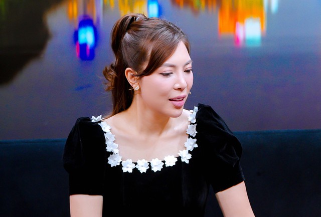 Cuộc sống của ca sĩ Việt lấy chồng Malaysia giờ ra sao?- Ảnh 1.