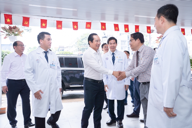 Chủ tịch Nguyễn Văn Được nhấn mạnh y tế l&agrave; trụ cột cho TP . HCM trở th&agrave;nh si&ecirc;u đ&ocirc; thị - Ảnh 1.