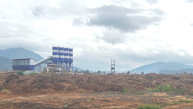 S&acirc;n bay Li&ecirc;n Khương trước giờ đ&oacute;ng cửa để sửa chữa - Ảnh 4.