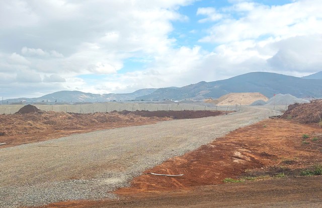 S&acirc;n bay Li&ecirc;n Khương trước giờ đ&oacute;ng cửa để sửa chữa - Ảnh 2.