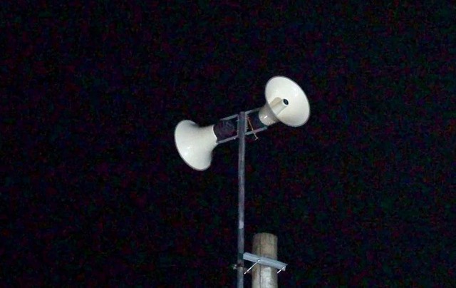 Tiếng loa học bài !- Ảnh 1. Tiếng loa học bài !- Ảnh 1.