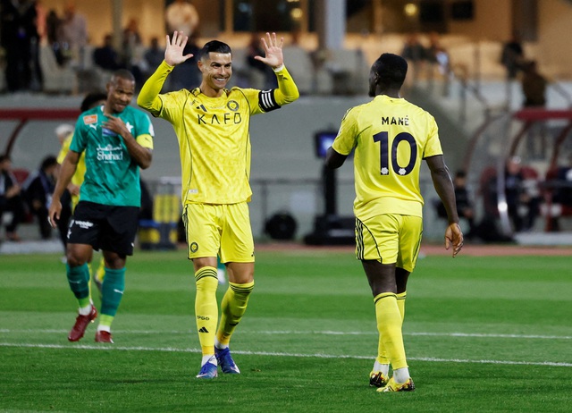 World Cup có Messi và Ronaldo, liệu Neymar phải ở nhà?- Ảnh 1. World Cup có Messi và Ronaldo, liệu Neymar phải ở nhà?- Ảnh 1.