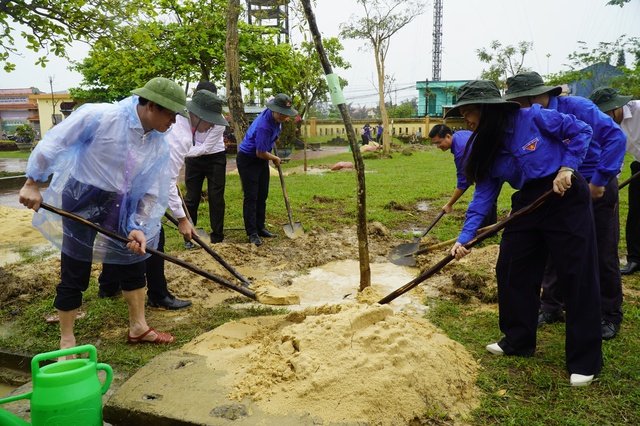 Th&aacute;ng 3 kh&ocirc;ng chỉ cao tr&agrave;o m&agrave; khởi đầu nhiệm kỳ h&agrave;nh động tuổi trẻ Quảng Trị- Ảnh 6.