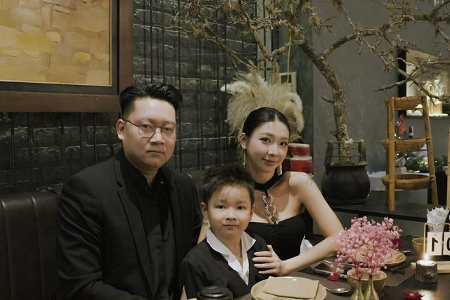 Bố mẹ chồng lái xe 9 tiếng, vượt 400 km thăm con dâu ăn tết nhà ngoại - Ảnh 4.