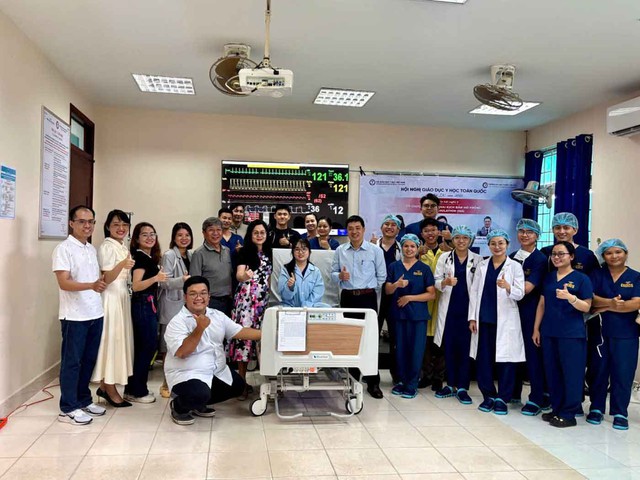 Trung tâm CECICS-PNTU: Dấu ấn tiên phong, ngọn lửa cống hiến đổi mới giáo dục y khoa - Ảnh 6.