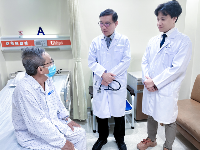 Bệnh viện đầu ti&ecirc;n tại Việt Nam cấy m&aacute;y tạo nhịp tim kh&ocirc;ng d&acirc;y thế hệ mới - Ảnh 4.