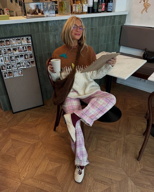 Mùa mốt năm nay, kiểu quần này đang dần thay thế quần denim - Ảnh 5.