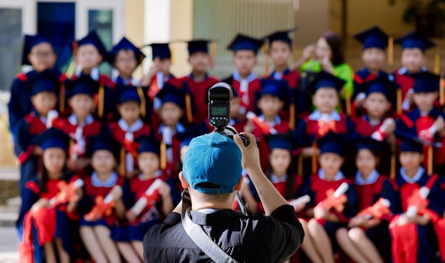 AI đang dần làm thế việc của studio, người trẻ làm ngành này liệu có thất nghiệp? - Ảnh 3.