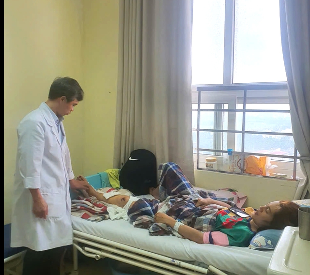 Phẫu thuật cứu b&agrave;n ch&acirc;n 3 tiếng cho người phụ nữ bị tai nạn giao th&ocirc;ng - Ảnh 1.