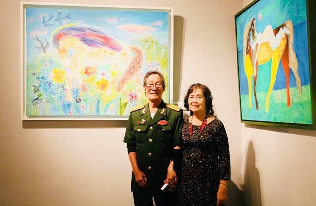 Năm Ngựa, xem tranh ngựa dễ thương ở 'Hai đường thẳng song song - Một điểm đến'  - Ảnh 5.