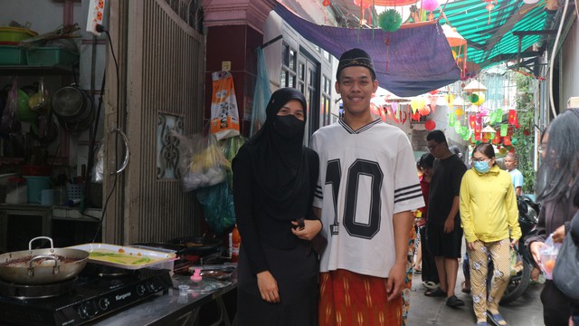 Tạm nghỉ công việc chính cả tháng, người Hồi giáo tại TP.HCM xoay xở ra sao? Haha- Ảnh 1. Tạm nghỉ công việc chính cả tháng, người Hồi giáo tại TP.HCM xoay xở ra sao? Haha- Ảnh 1.