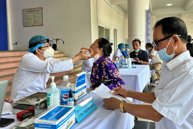 Hà Nội sẽ khám sức khỏe định kỳ miễn phí mỗi năm 1 lần cho người dân - Ảnh 1.