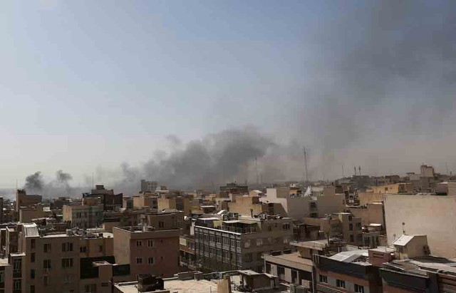 Tin tức đặc biệt trên báo in Thanh Niên 1.3.2026- Ảnh 3. Tin tức đặc biệt trên báo in Thanh Niên 1.3.2026- Ảnh 3.