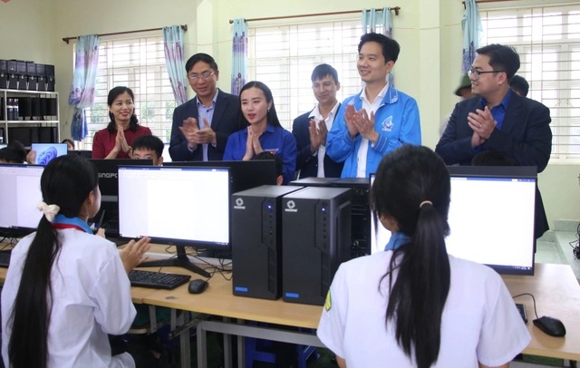 Tuổi trẻ Quảng Ninh lan tỏa sức trẻ trong tháng thanh niên- Ảnh 1.