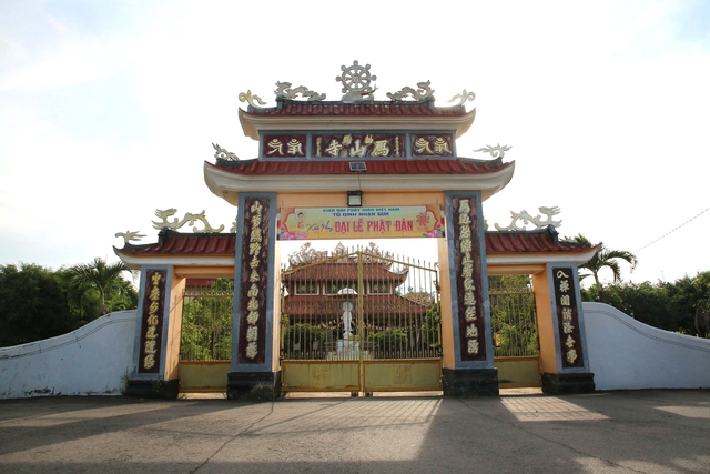 Chùa cổ cùng hai pho tượng đá với huyền tích trồi lên từ lòng đất- Ảnh 5.