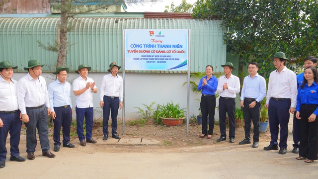 Petrovietnam khởi động Tháng Thanh niên và phát động Tết trồng cây ở xã Châu Pha - Ảnh 2.