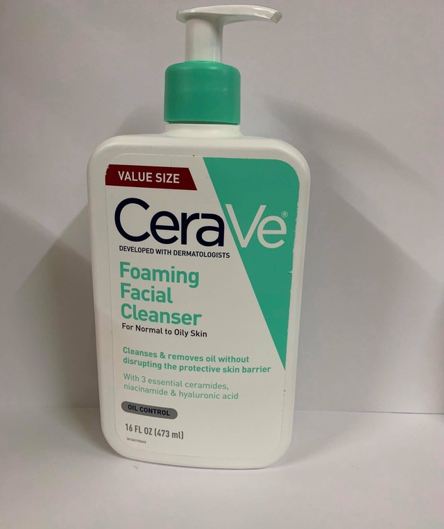 Top 8 sữa rửa mặt cho da dầu mụn sạch s&acirc;u m&agrave; kh&ocirc;ng g&acirc;y kh&ocirc; căng - Ảnh 6.