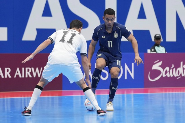 Đội tuyển Thái Lan nếm 'trái đắng' tại tứ kết châu Á: Thành cựu á quân bởi thua đau Iraq- Ảnh 2. Đội tuyển Thái Lan nếm 'trái đắng' tại tứ kết châu Á: Thành cựu á quân bởi thua đau Iraq- Ảnh 2.
