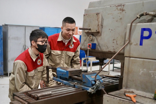 KCN Việt Nam v&agrave; nỗ lực cải thiện an sinh, n&acirc;ng cao chất lượng nguồn lao động - Ảnh 2.