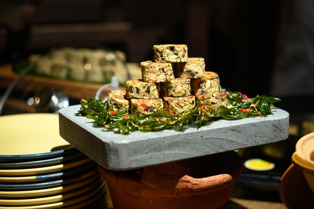 Mỹ vị thực vật mùa đông với mâm cơm muối Huế tỏa sáng  - Ảnh 4.