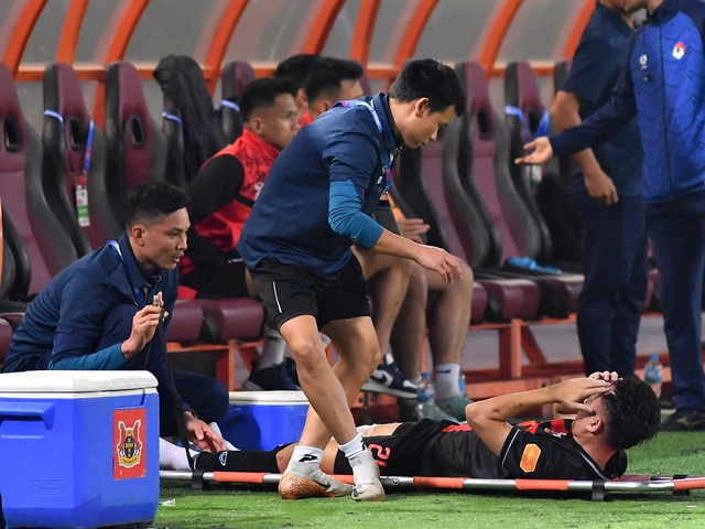 Nối tiếp Hiểu Minh và Văn Trường, Thái Sơn mong muốn bác sĩ mổ dây chằng cho mình là…- Ảnh 1. Nối tiếp Hiểu Minh và Văn Trường, Thái Sơn mong muốn bác sĩ mổ dây chằng cho mình là…- Ảnh 1.