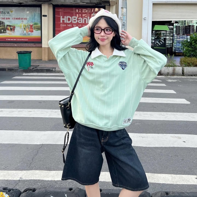 Jeans lửng phối kính mắt, đơn giản nhưng vẫn chiếm trọn ánh nhìn - Ảnh 1.