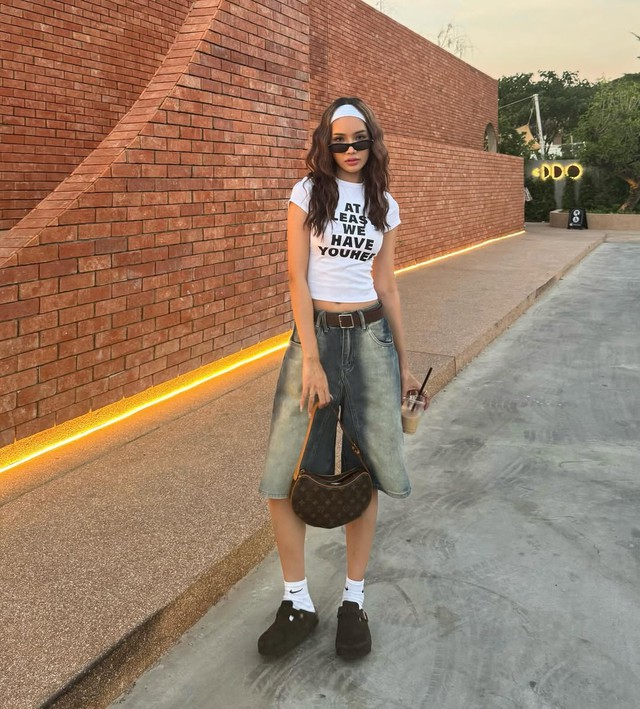 Jeans lửng phối kính mắt, đơn giản nhưng vẫn chiếm trọn ánh nhìn - Ảnh 7.